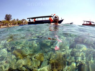 snorkeling in the gili islands