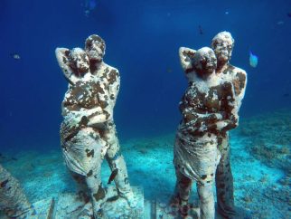 underwater statue, the nest, snorkeling meno