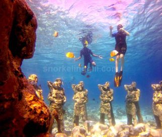 underwater statue gili snorkeling tours